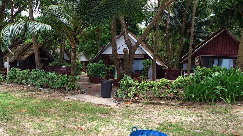 Pine Bungalow Krabi town Extérieur photo