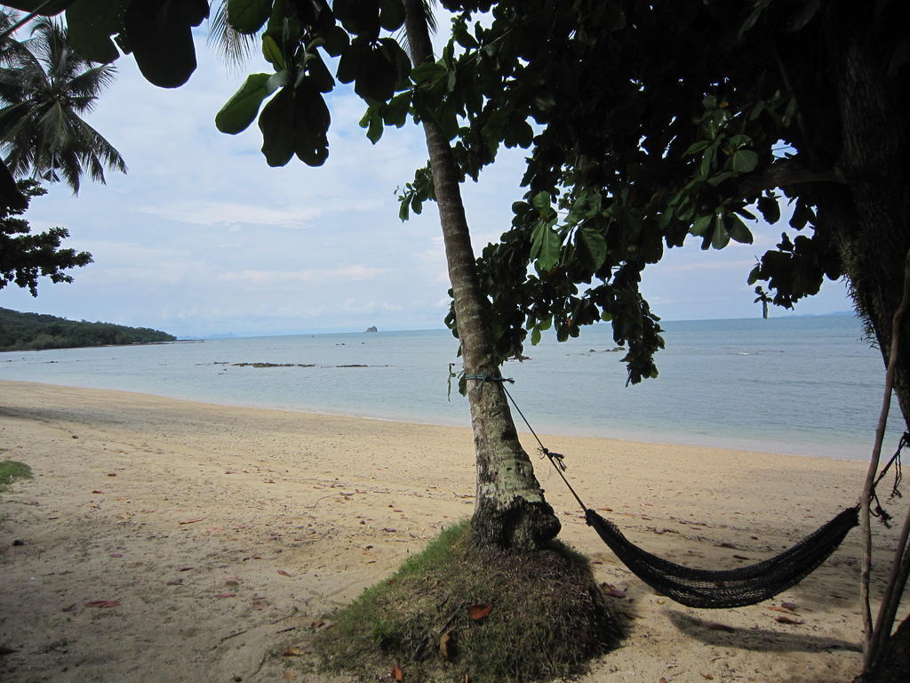 Pine Bungalow Krabi town Extérieur photo