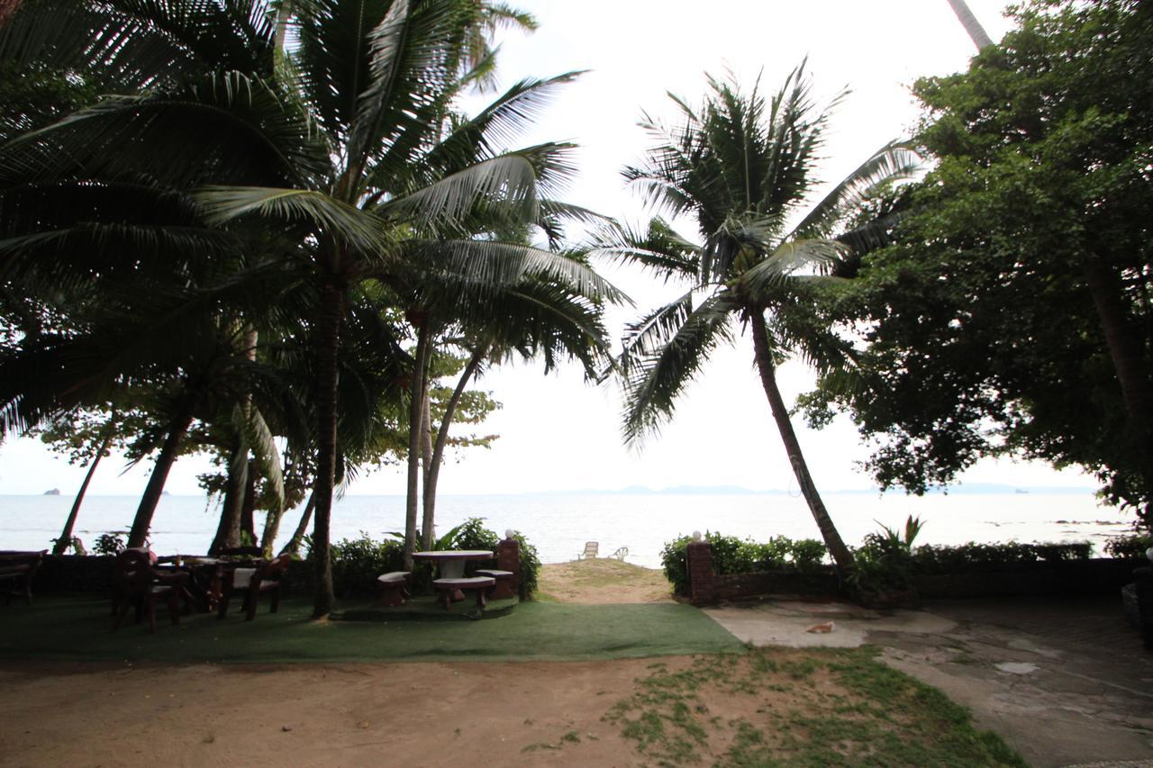 Pine Bungalow Krabi town Extérieur photo