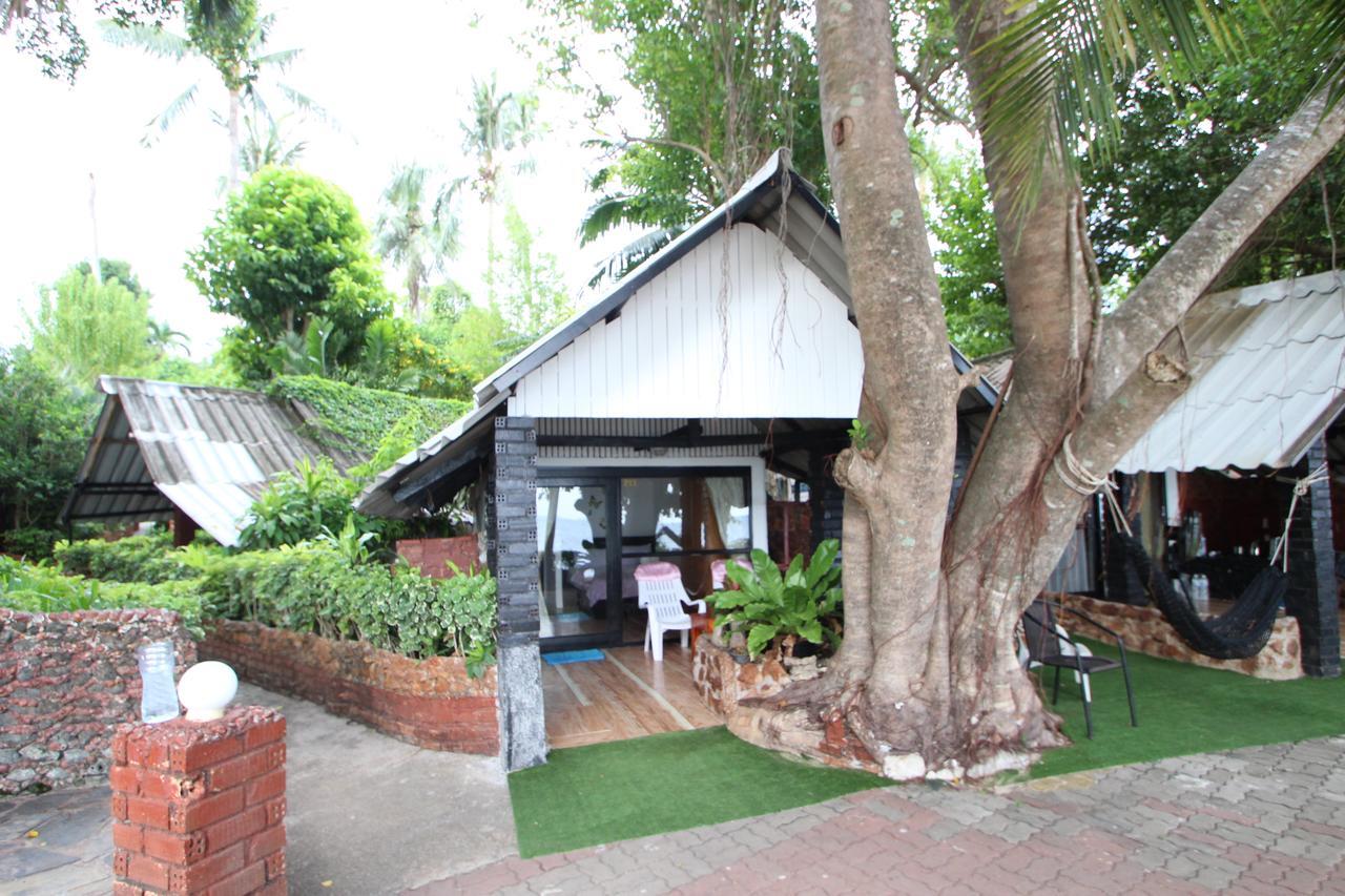 Pine Bungalow Krabi town Extérieur photo